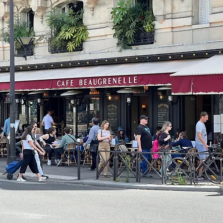 Studio 118 Rue Saint Charles 15