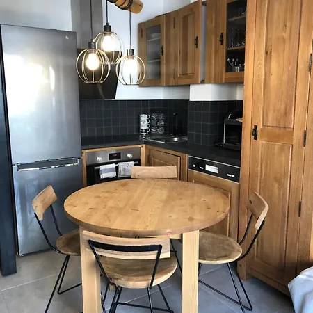 Apartment Studio 118 Rue Saint Charles 15 *